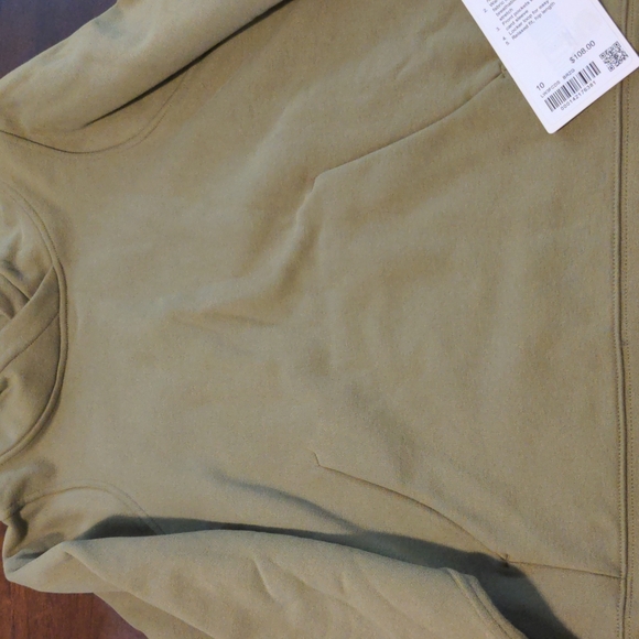 NWT Lululemon Loungeful Hoodie (10) - Picture 5 of 7